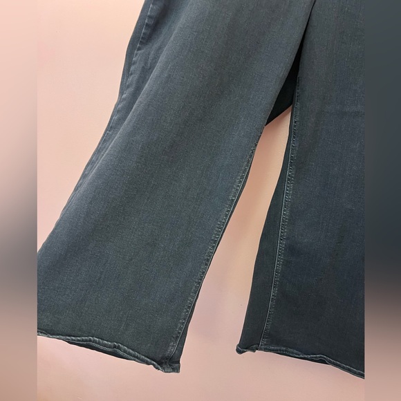 Old Navy Size 24 Weekender Pull-On Cropped Wide Leg Jeans - Picture 5 of 8